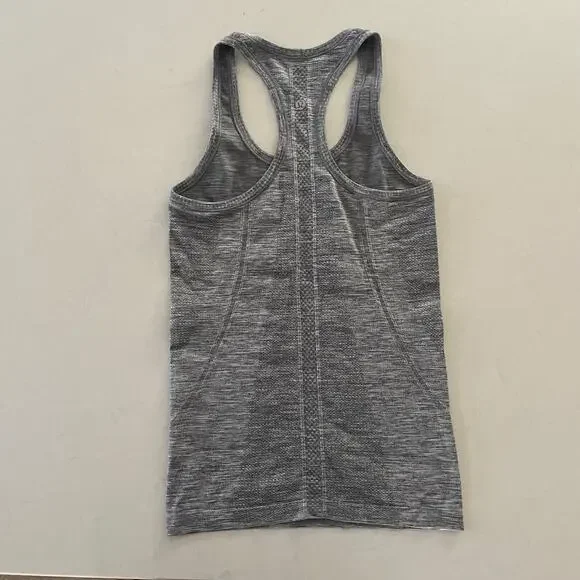 Lululemon Swiftly Tech Women 4 Gray Racerback Tank Top Knit Vented Yoga Dance - Picture 5 of 5
